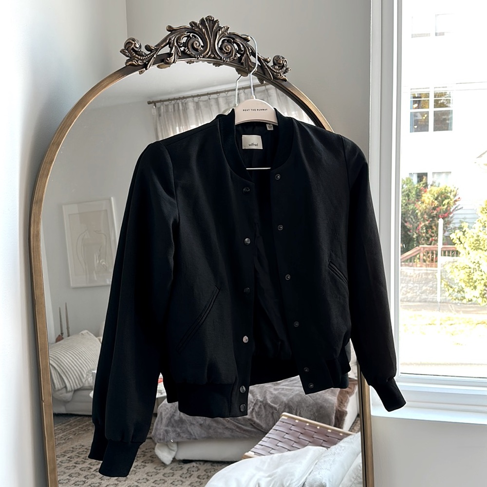 Aritzia | Wilfred Bomber Jacket | size xs